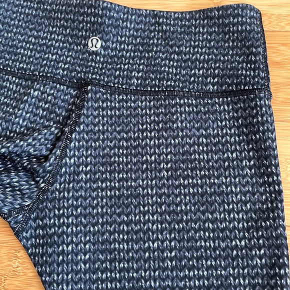 Lululemon Wunder Under Leggings - Picture 12 of 13